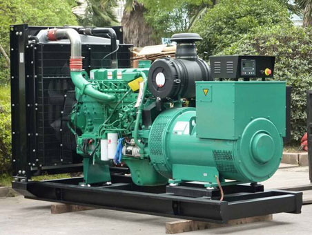 上甘岭710kw康明斯柴油发电机组